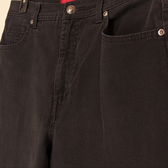 Gloria Vanderbilt Amanda Stretchy black jeans in size 12 tall - Picture 4 of 7